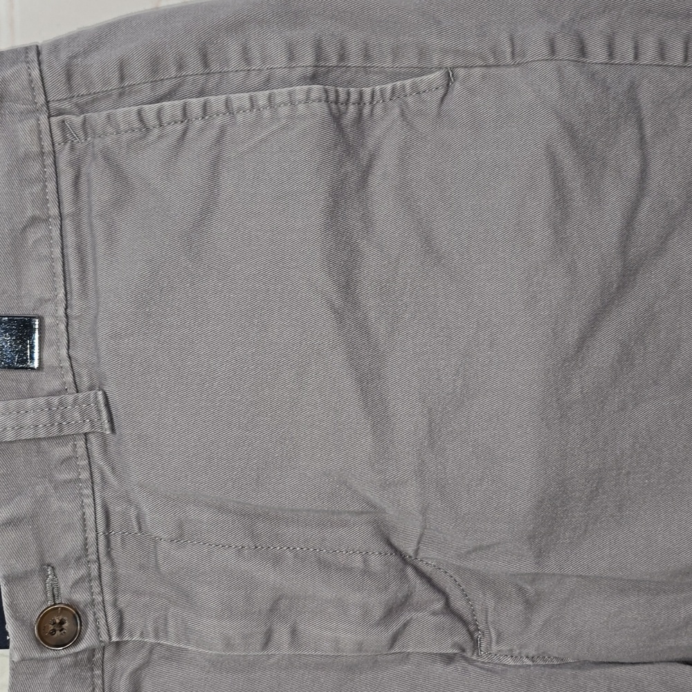 J. Crew Gray Flat Front Classic Chino 9in Inseam Mens Size 34 - Picture 3 of 13